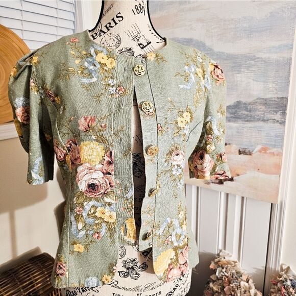 Vtg Lady Carol Preppy Tapestry Design Floral Statement Blouse. - Picture 14 of 15